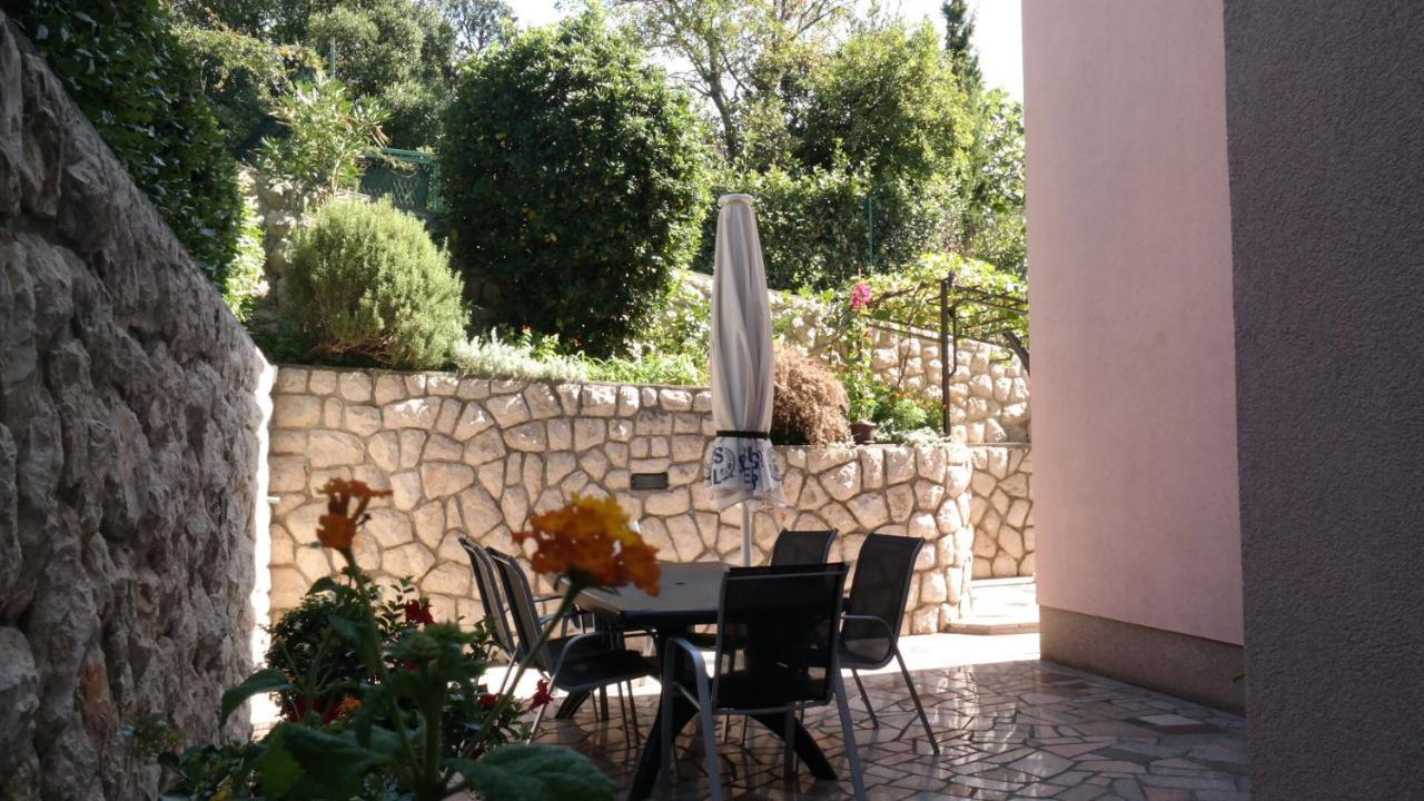 Apartmani Lili Novi Vinodolski Exterior foto