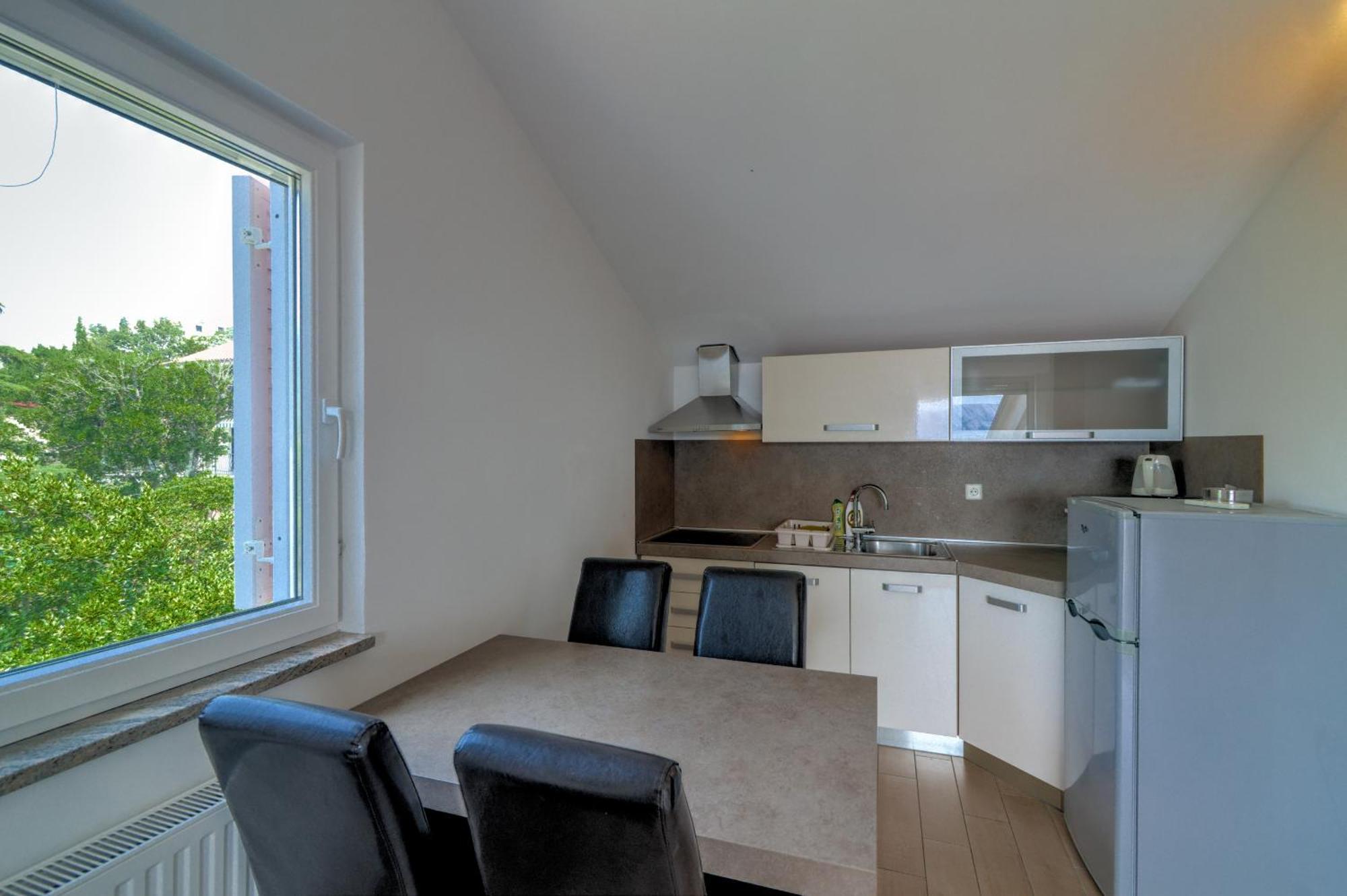 Apartmani Lili Novi Vinodolski Exterior foto