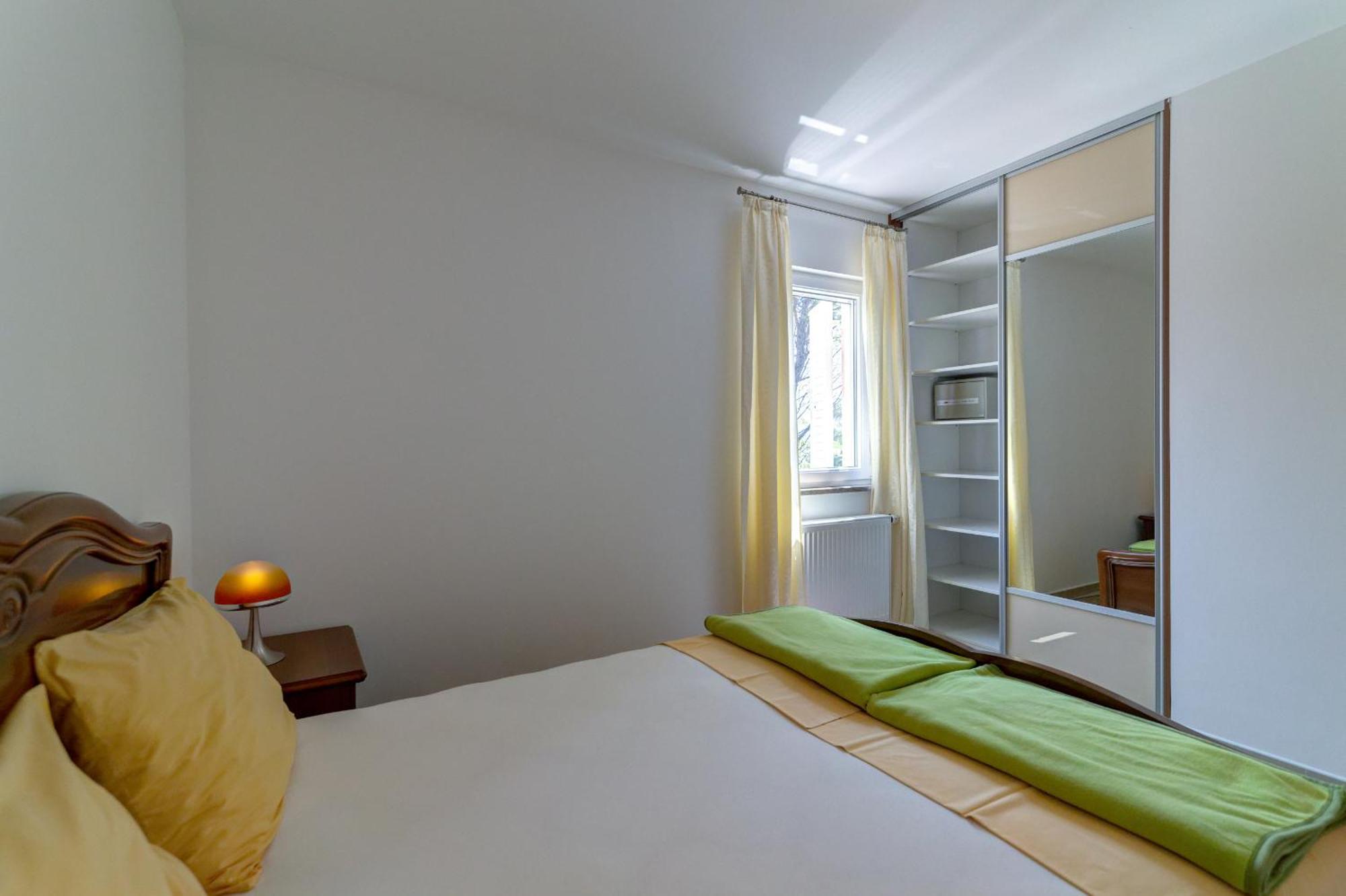 Apartmani Lili Novi Vinodolski Exterior foto